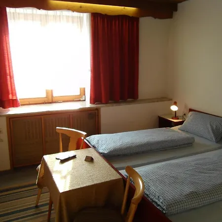 Hotel Gasthof Zum Neubau Kisslegg Room photo