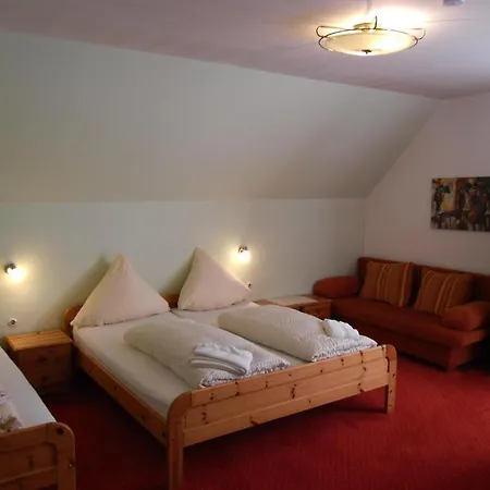 Hotel Gasthof Zum Neubau Kisslegg Room photo